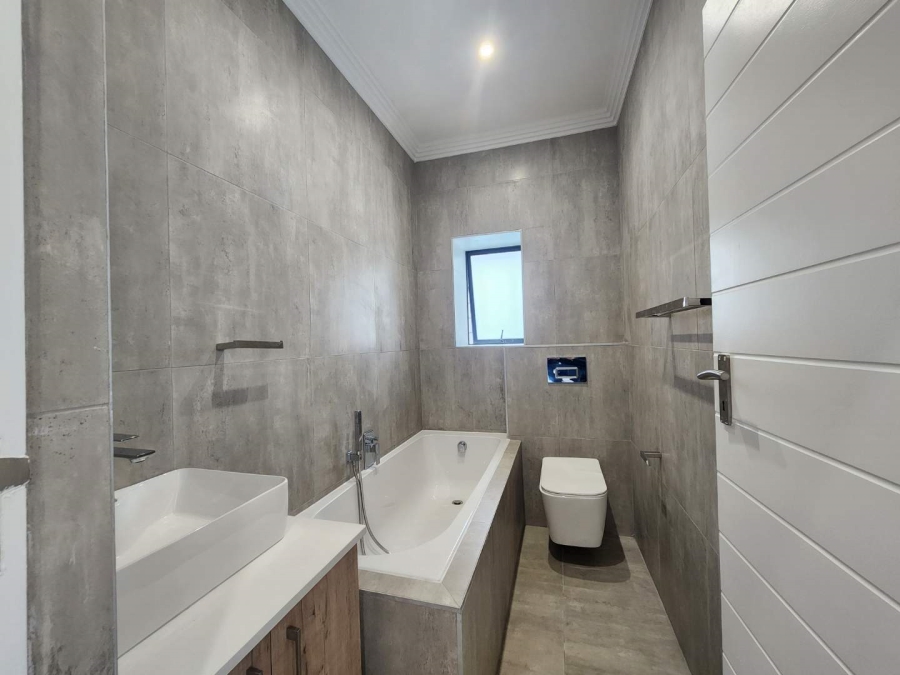 2 Bedroom Property for Sale in Hartenbos Central Western Cape